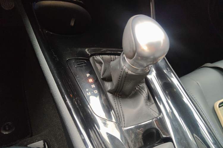 Used Toyota C-HR 2021 2.0L Luxury Edition Gear Lever
