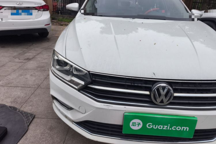 Used Volkswagen Bora 2018 1.5L Manual Comfort Model Right Front Headlight