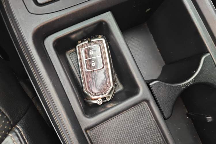 Used Honda CR-V 2015 2.4L four-wheel drive luxury version