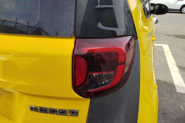 Used Chery QQ Little Ant 2021 150 000 Yuan Ant Fan Edition New Ant Cool Version Lithium Iron Phosphate Exterior 3