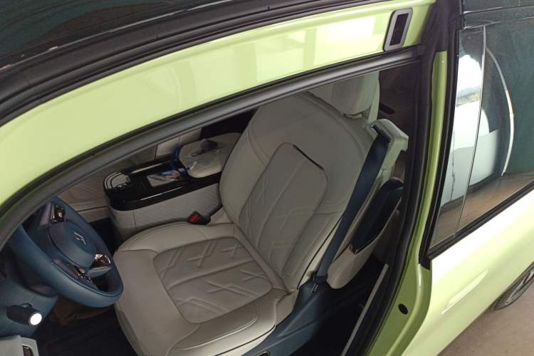 Used Zeekr MIX 2025 Long-Range Intelligent Driving Edition