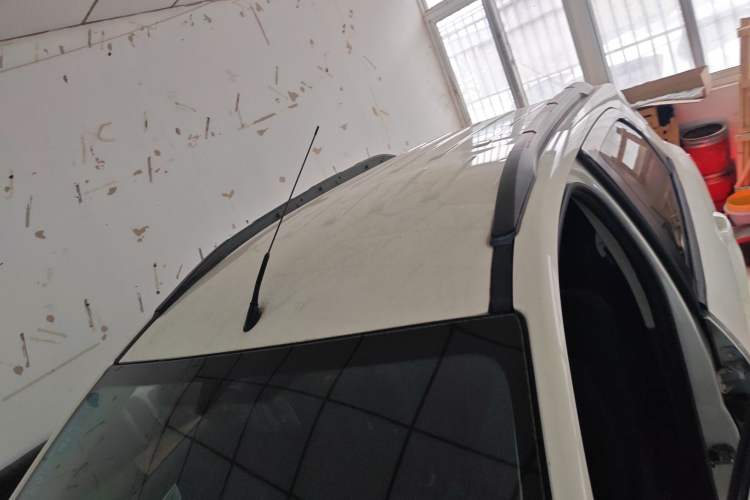 Used Ford EcoSport 2013 1.5L Automatic Fashion Model Roof