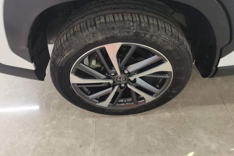 Used Toyota FRONTLANDER 2022 2.0L CVT Luxury PLUS Edition Exterior 5