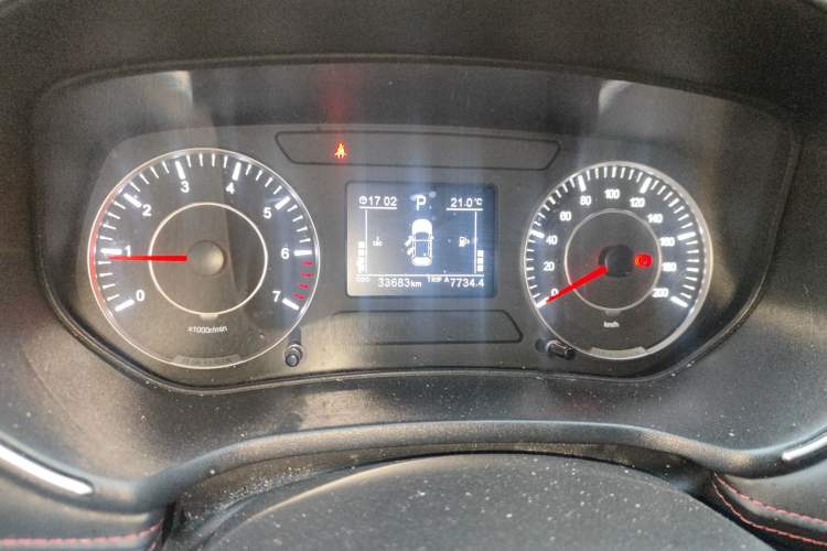 Used Dongfeng Fengon 500 2022 1.5T CVT Comfort Edition Instrument Cluster
