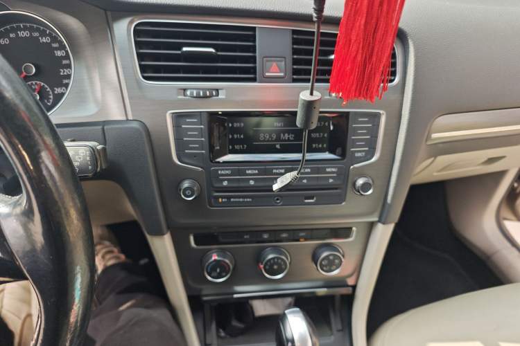 Used Volkswagen Golf 2015 1.4TSI Automatic Comfort Model