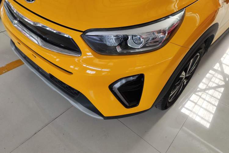 Used Kia kx1 Stonic 2019 1.4L Automatic Sport Edition China VI Left Front Headlight