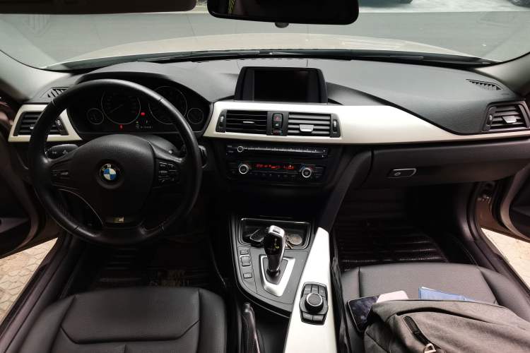 Used BMW 3 Series 2014 320Li Fashion Model
