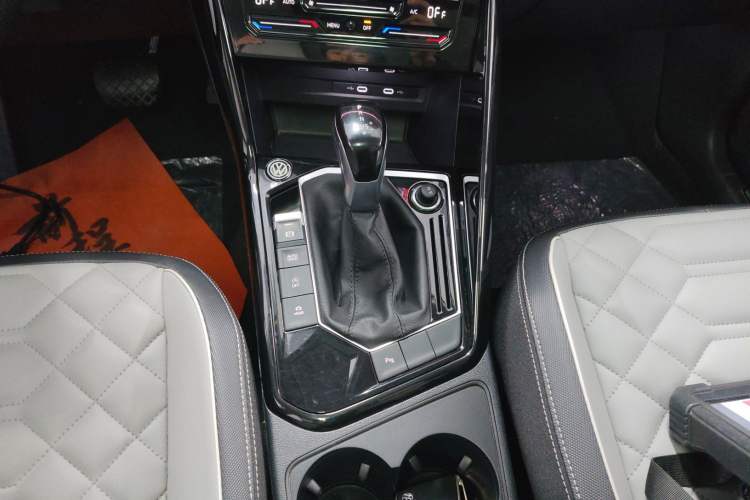 Used Volkswagen Tayron 2023 330TSI Two-Wheel-Drive Luxury Plus Advanced Version