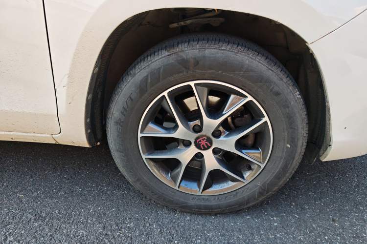 Used BYD Song 2017 Gaishi Upgrade Edition 1.5TI Manual Elite Model