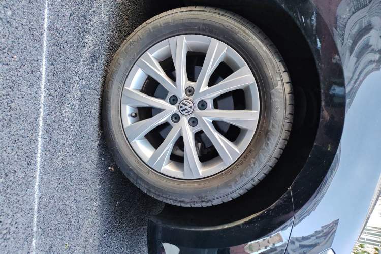 Used Volkswagen Lavida 2017 1.6L Automatic Comfort Edition
