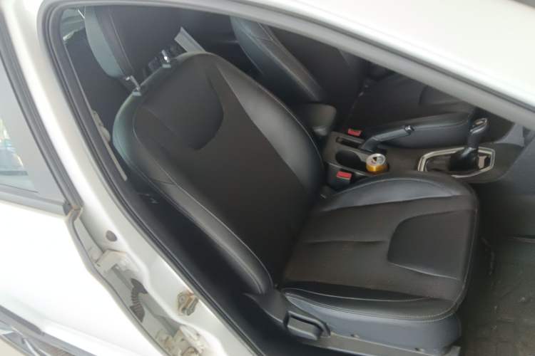 Used Chery Tiggo 3X 2018 1.5L Automatic Luxury Edition Right Front Seat