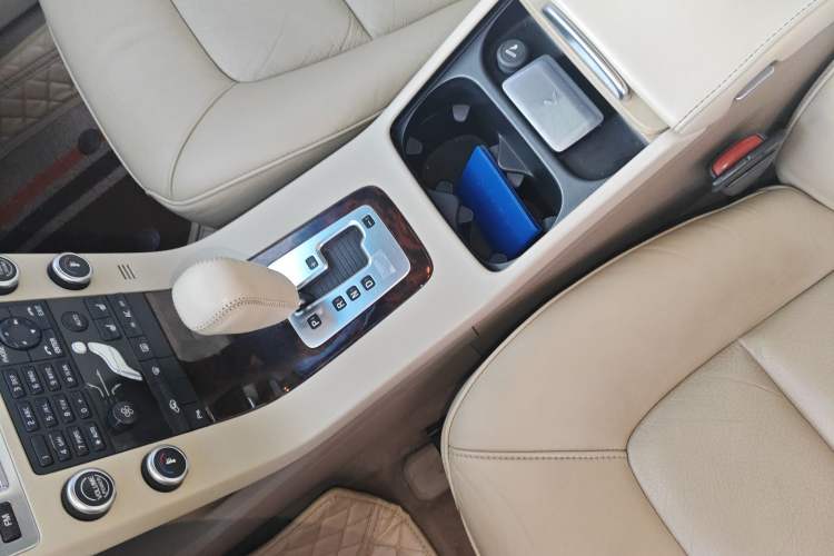 Used Volvo S80L 2009 2.5T ZhiZun Edition