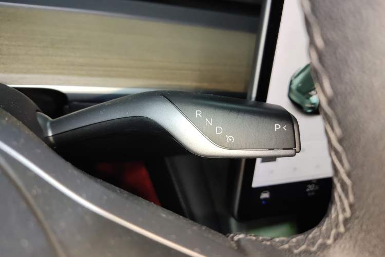 Used Tesla Model Y 2021 Standard Range Rear-Wheel Drive Version Gear Lever