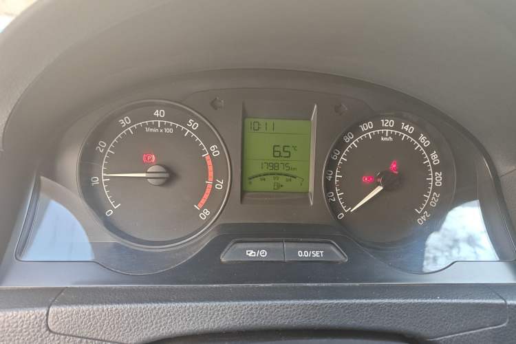 Used Skoda Rapid 2016 1.4L Manual Front-Wheel Drive Model