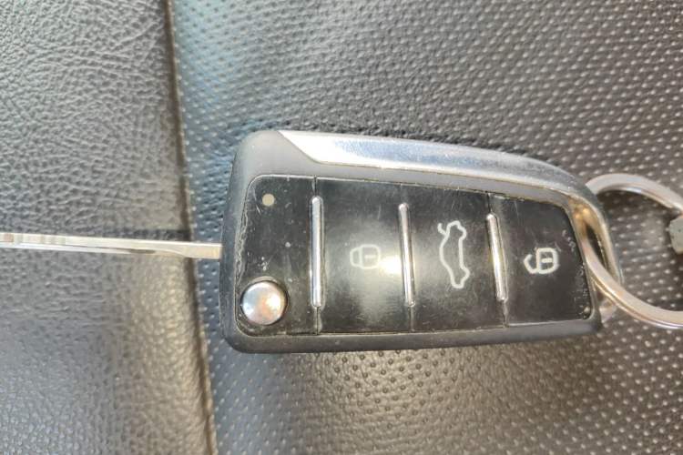 Used JAC Refine S3 2016 1.5L CVT Luxury Smart Version