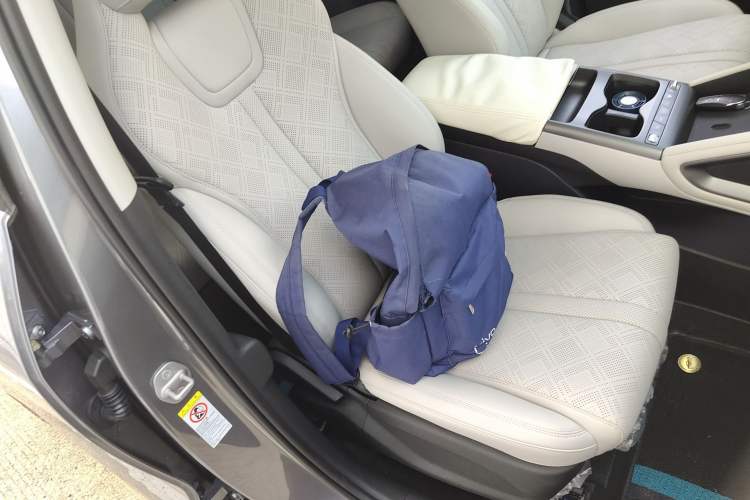 Used BYD Yuan UP 2025 Intelligent Driving Version 401 KM Dynamic Edition