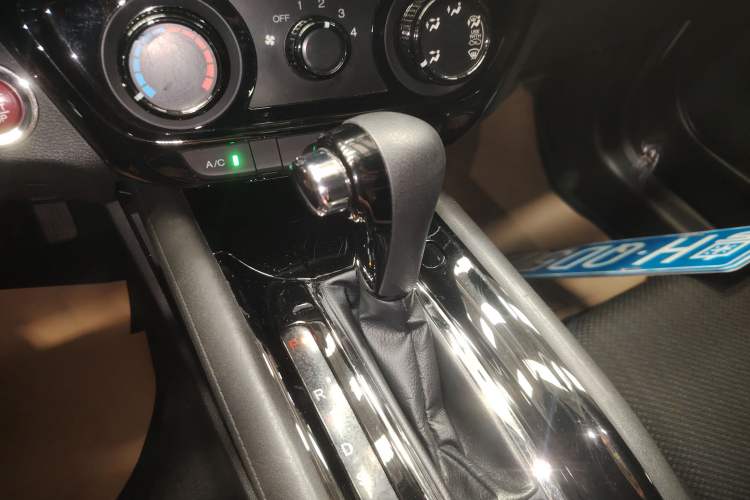 Used Honda Vezel 2018 1.5L CVT 2WD Technology Elite Model