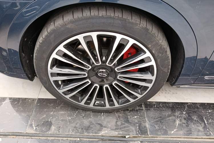 Used Hima AITO M9 2024 Range-Extended Ultra Version 42 kWh 6-Seater Model
