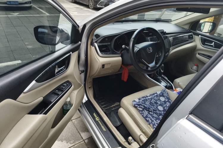 Used Honda Crider 2013 1.8L automatic comfort version