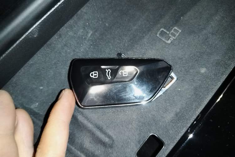 Used Volkswagen Tiguan L 2024 PRO 380TSI Four-Wheel Drive R-Line Prestige Edition
