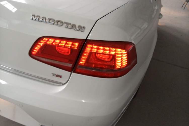 Used Volkswagen Magotan 2015 1.8TSI Luxury Model