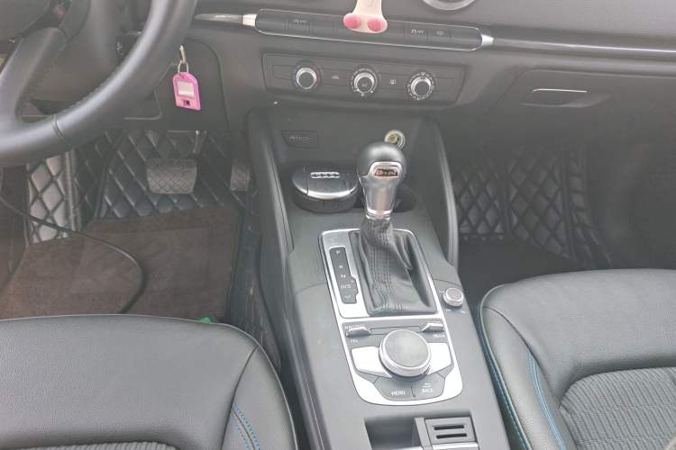 Used Audi A3 2020 Limousine 35 TFSI Fashion Edition China VI Emission Standard
