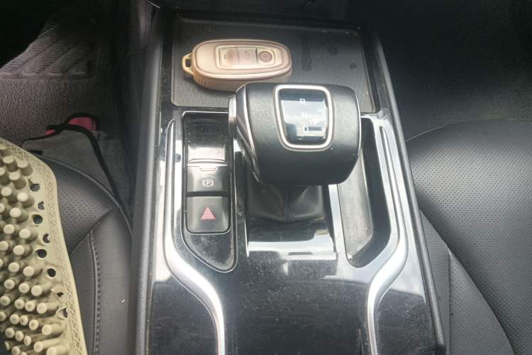 Used Hongqi E-QM5 2022 431 km Charge & Enjoy Edition Gear Lever