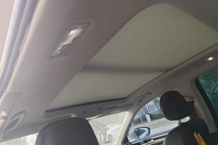 Used Volkswagen Phideon 2018 Revised Version 380TSI Two-Wheel Drive Business Edition Headliner