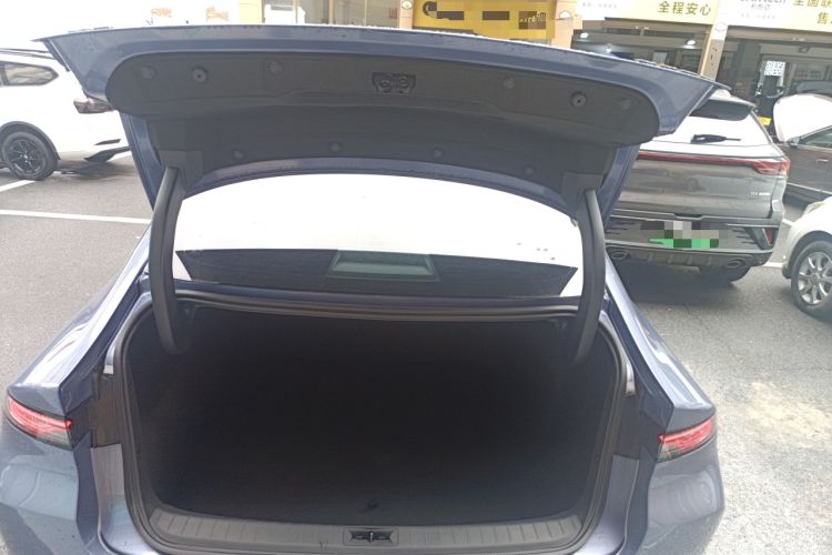 Used Nissan N6 2026 Model 180 Max Trunk