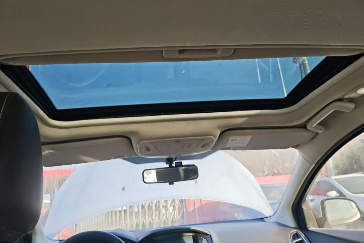 Used Ford Focus 2012 Sedan 1.6L Automatic Fashion Edition
