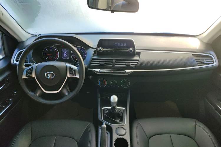 Used Great Wall Wingle 7 2019 2.0T Diesel Two-Wheel Drive Value Edition China VI Standard Big Double Cab GW4D20M