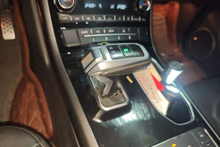 Used Haval H8 2017 2.0T Gasoline 4x4 Smart Enjoyment Version