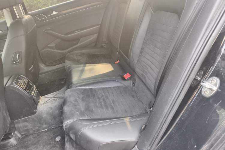 Used Volkswagen Magotan 2018 330TSI DSG Luxury Model Left Rear Seat