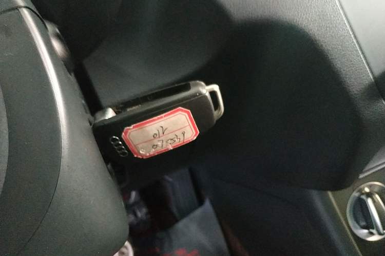 Used Audi Q3 2015 35 TFSI quattro Technology Edition Interior 1