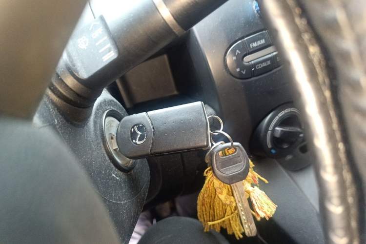 Used Mazda 2 2011 XuanDong 1.5L Manual Fashion Edition
