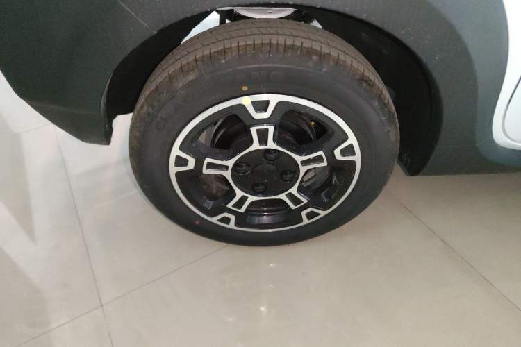 Used Geely Galaxy Panda 2025 210km Panda Rider Right Rear Wheel Hub