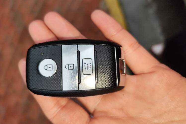 Used Kia K5 2014 2.0L Automatic LUXURY
