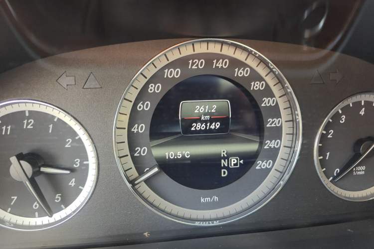 Used Mercedes-Benz E-Class 2012 E 260 L CGI Fashion Model