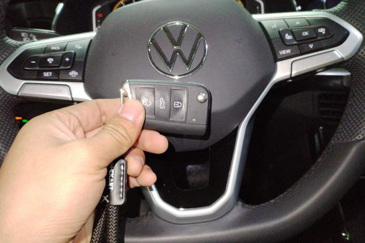 Used Volkswagen Passat 2025 Premium Version 380TSI Dragon Edition Vehicle Key