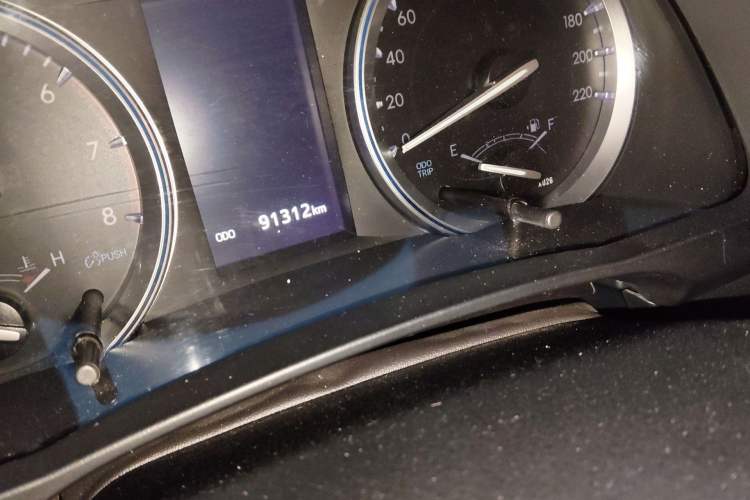 Used Toyota Highlander 2018 2.0T Four-Wheel Drive Prestige Version 7 Seats China VI Standard Odometer Close Up