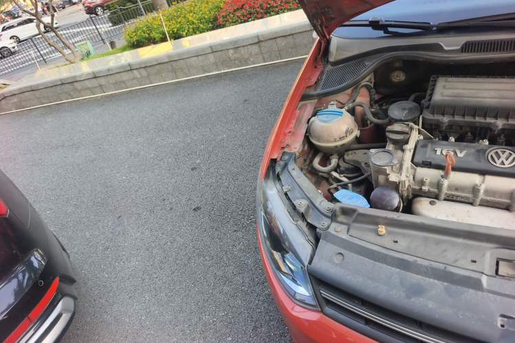 Used Volkswagen Polo 2011 1.4L Automatic ZhiShang Version