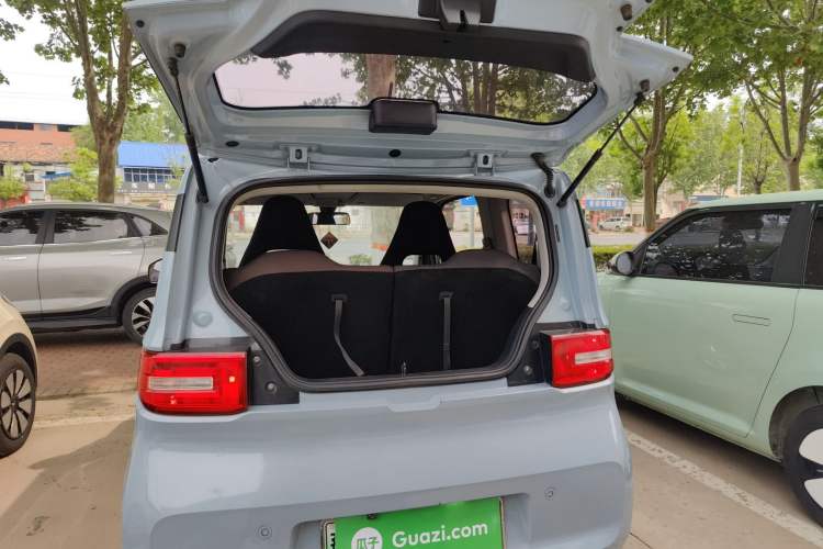 Used Wuling Hongguang MINIEV 2021 Macaron Fashion Model Lithium Iron Phosphate Trunk