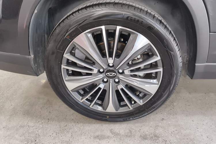 Used Chery Tiggo 8 PLUS 2024 Champion Edition 290TGDI DCT Deluxe Version 5-Seater