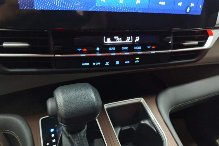 Used Toyota SIENNA 2021 2.5L Hybrid Comfort Edition