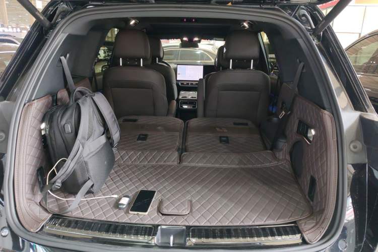 Used Li Auto L8 2023 Pro Model Trunk