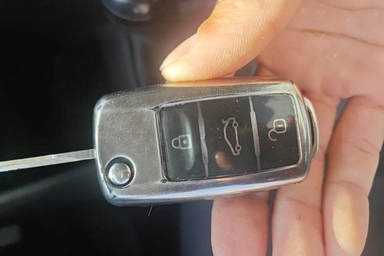 Used Volkswagen Santana 2013 1.4L Manual Fashion Edition Vehicle Key