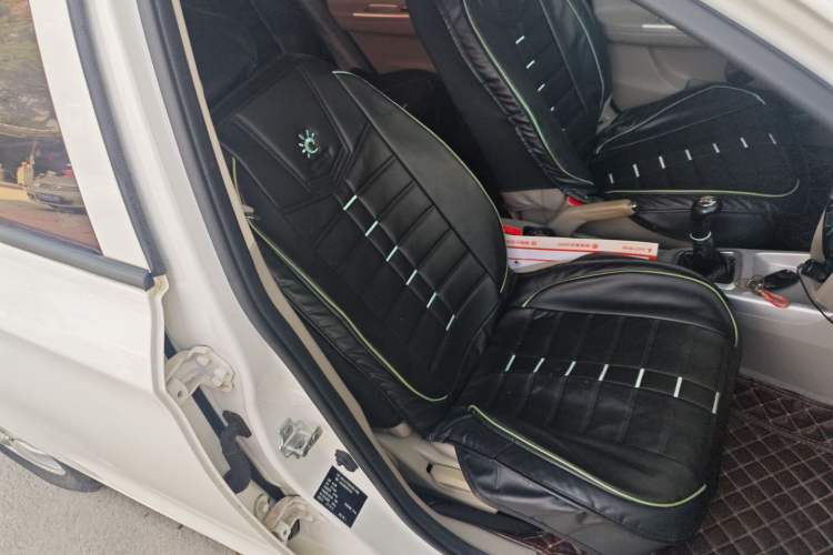 Used Changan Alsvin V3 2015 1.4L Manual Warm-Hearted Model China V Standard
