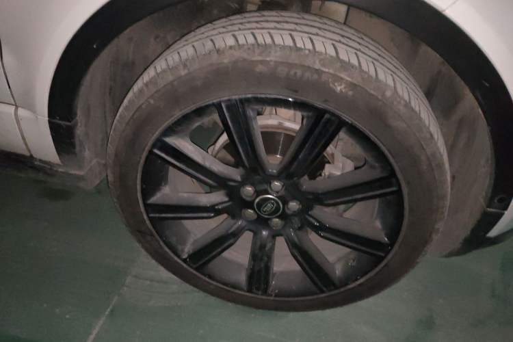 Used Land Rover Range Rover Evoque (Import) 2014 2.0T 5-Door Christmas Limited Edition
