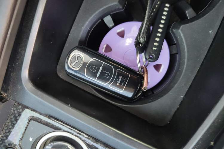 Used Mazda Atenza 2017 2.0L Blue Sky Luxury Edition Vehicle Key