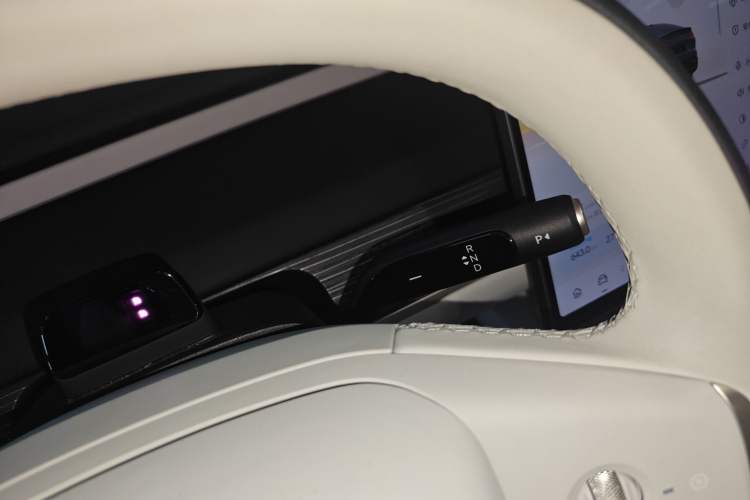 Used ONVO L60 2024 60 kWh Rear-Drive Version
